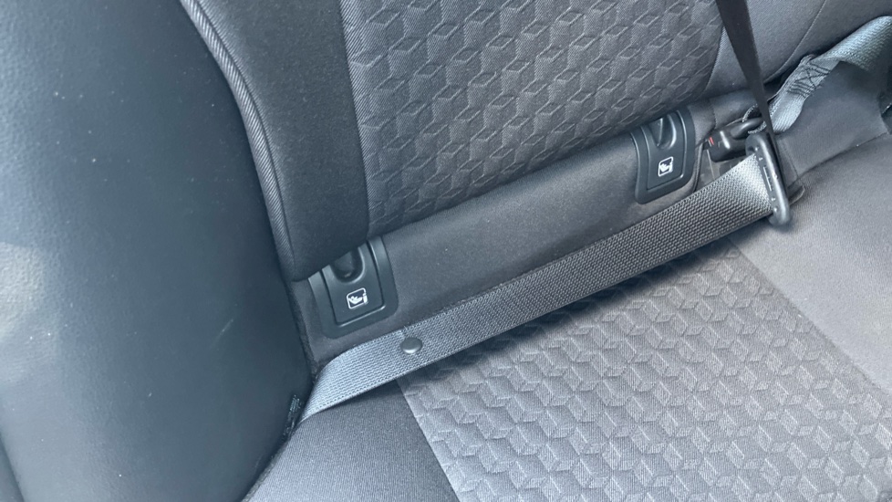 Toyota Yaris 1.5 Hybrid Design 5dr CVT Hybrid Hatchback - Image 14