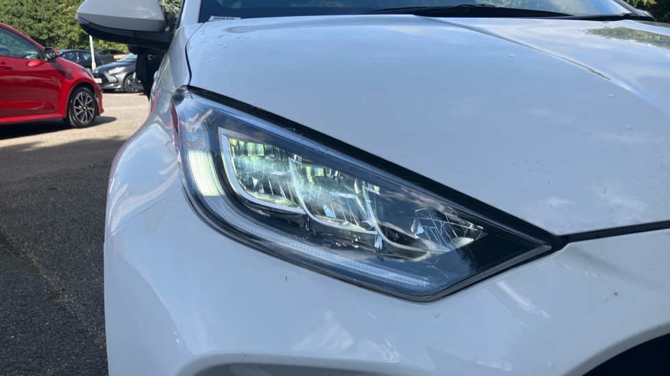 Toyota Yaris 1.5 Hybrid Design 5dr CVT Hybrid Hatchback - Image 20