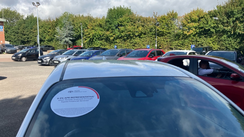 Toyota Yaris 1.5 Hybrid Design 5dr CVT Hybrid Hatchback - Image 29
