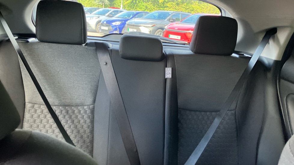 Toyota Yaris 1.5 Hybrid Design 5dr CVT Hybrid Hatchback - Image 44