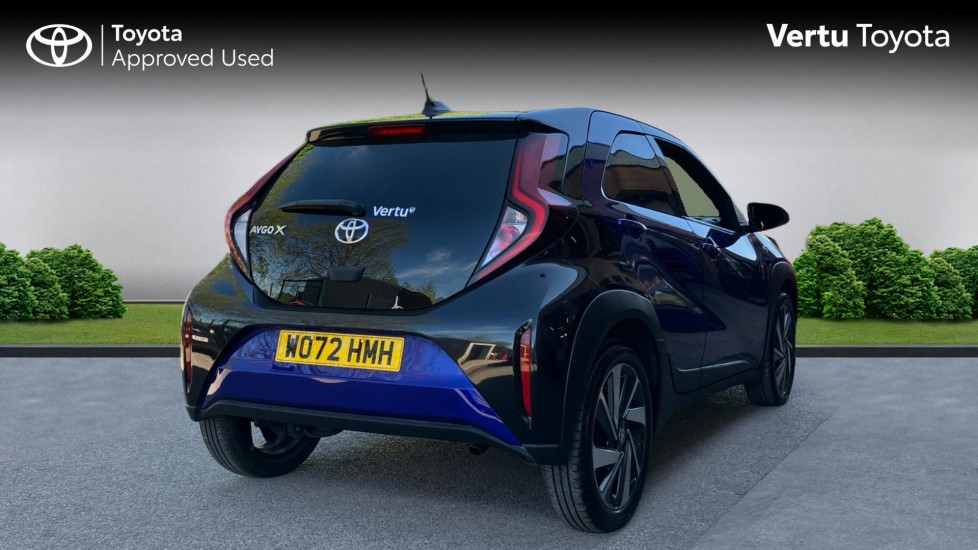 Toyota Aygo X 1.0 VVT-i Edge 5dr Petrol Hatchback - Image 2