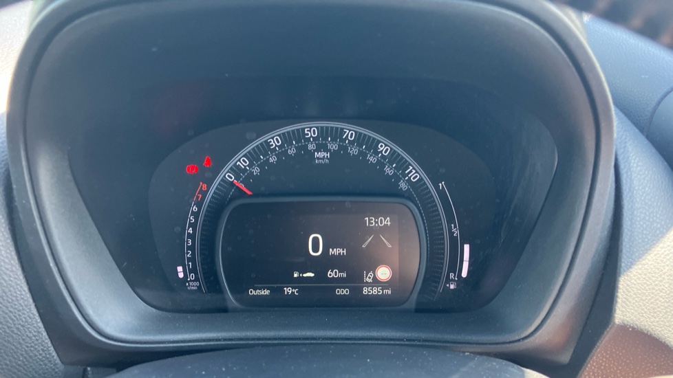 Toyota Aygo X 1.0 VVT-i Edge 5dr Petrol Hatchback - Image 11