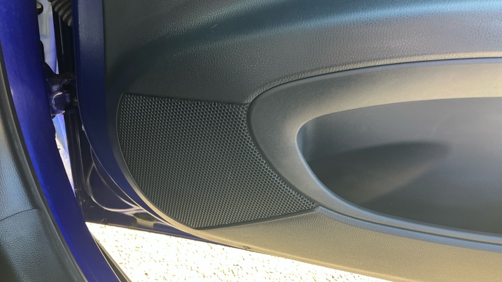 Toyota Aygo X 1.0 VVT-i Edge 5dr Petrol Hatchback - Image 40