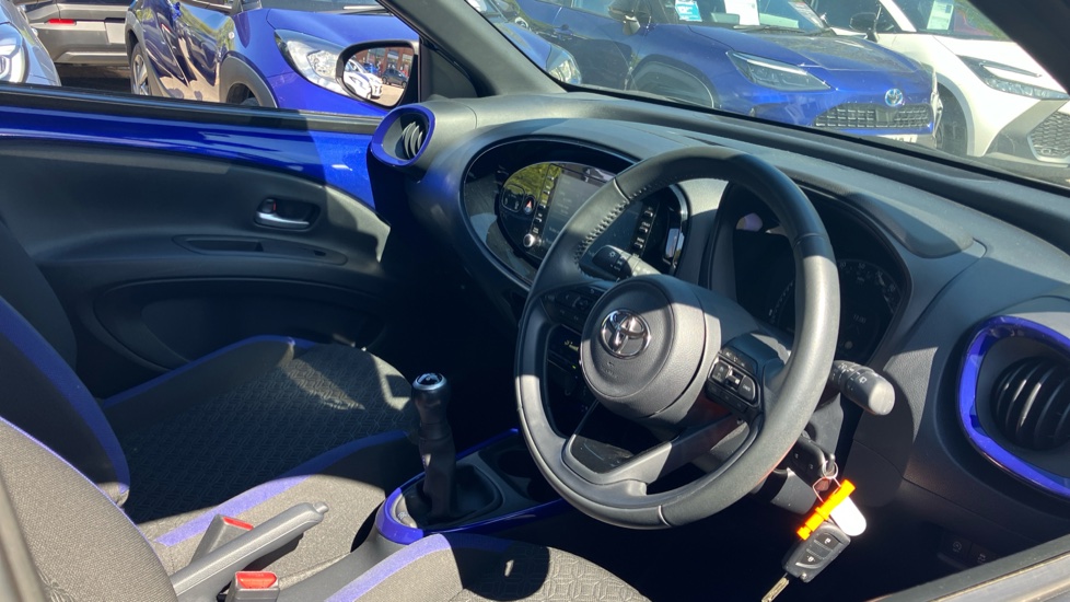 Toyota Aygo X 1.0 VVT-i Edge 5dr Petrol Hatchback - Image 58