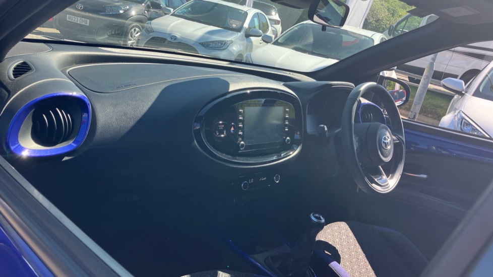 Toyota Aygo X 1.0 VVT-i Edge 5dr Petrol Hatchback - Image 60