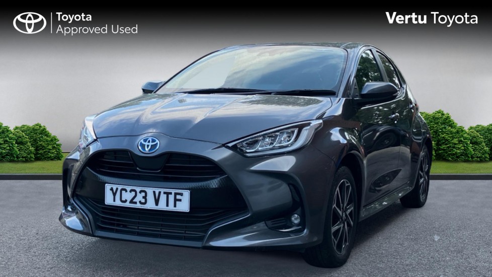 Toyota Yaris 1.5 Hybrid Design 5dr CVT Hybrid Hatchback - Image 3