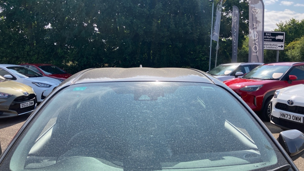 Toyota Yaris 1.5 Hybrid Design 5dr CVT Hybrid Hatchback - Image 29