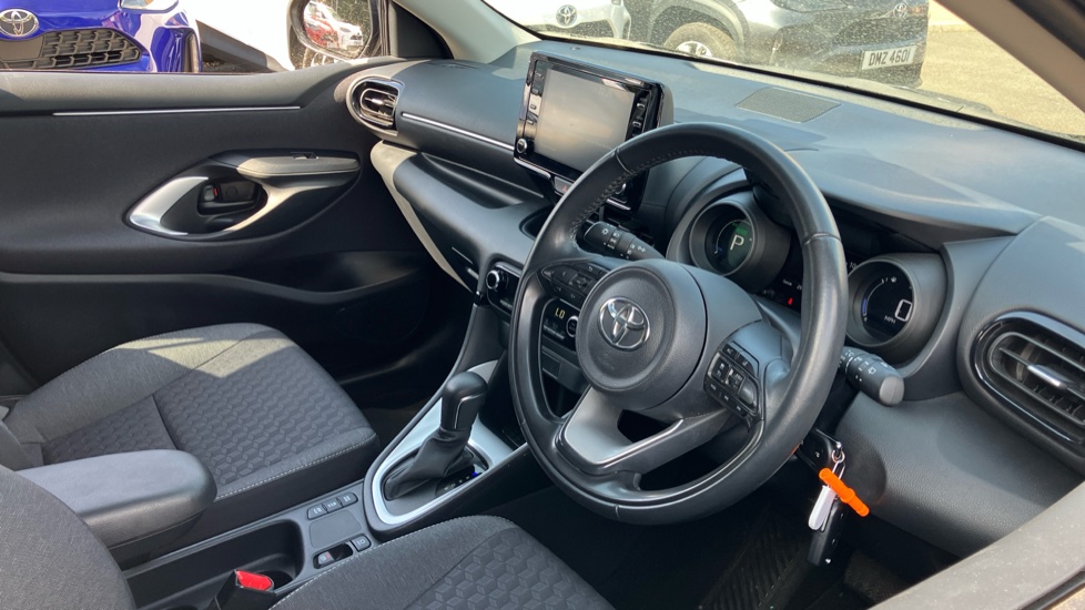 Toyota Yaris 1.5 Hybrid Design 5dr CVT Hybrid Hatchback - Image 57
