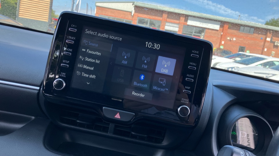 Toyota Yaris 1.5 Hybrid Design 5dr CVT Hybrid Hatchback - Image 68