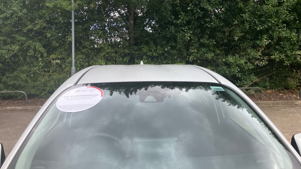 Toyota Yaris 1.5 Hybrid Icon 5dr CVT Hybrid Hatchback - Image 29