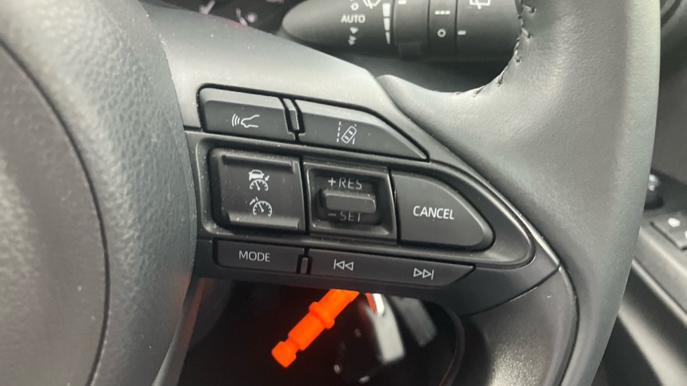 Toyota Yaris 1.5 Hybrid Icon 5dr CVT Hybrid Hatchback - Image 32