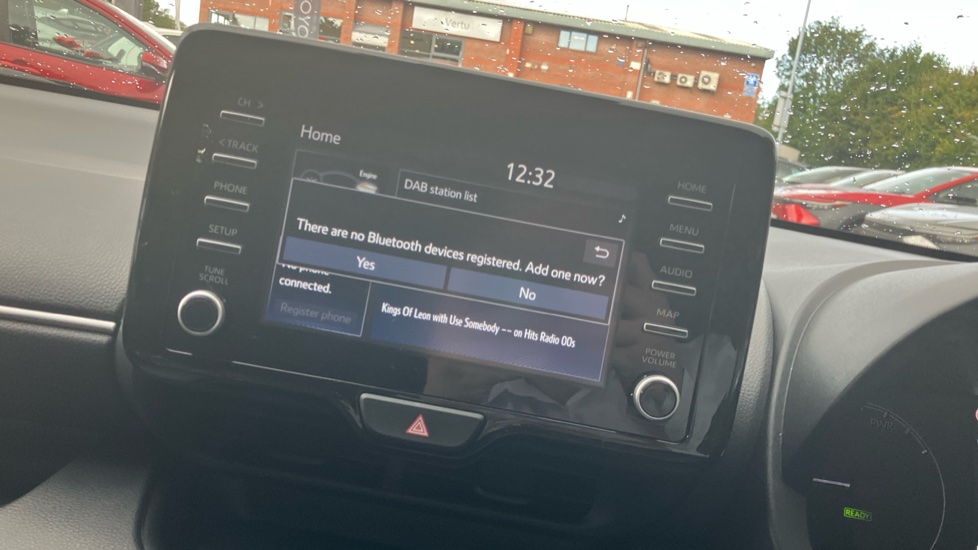Toyota Yaris 1.5 Hybrid Icon 5dr CVT Hybrid Hatchback - Image 45