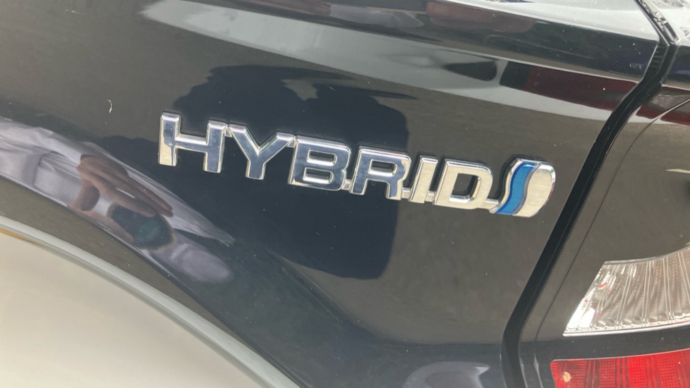 Toyota Yaris 1.5 Hybrid Icon 5dr CVT Hybrid Hatchback - Image 58