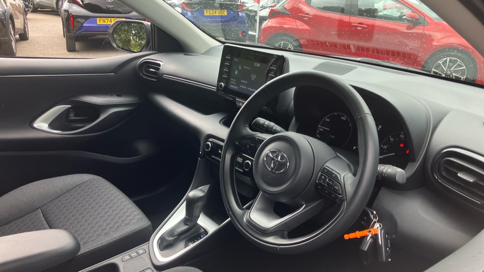 Toyota Yaris 1.5 Hybrid Icon 5dr CVT Hybrid Hatchback - Image 61