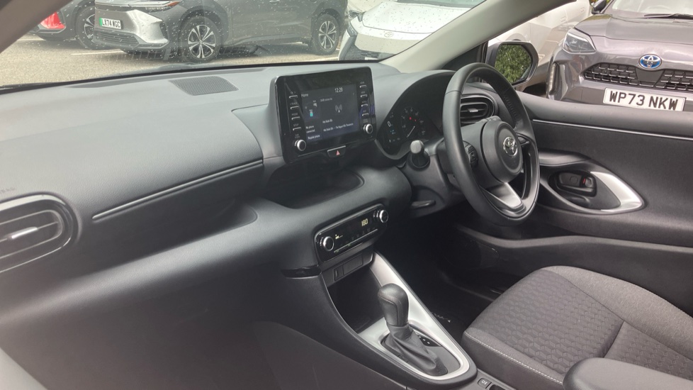 Toyota Yaris 1.5 Hybrid Icon 5dr CVT Hybrid Hatchback - Image 63