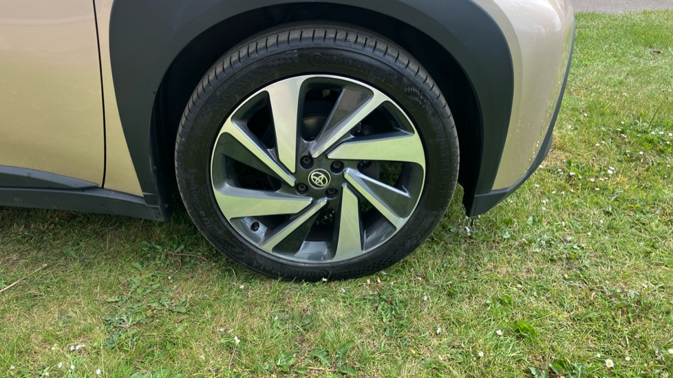 Toyota Aygo X 1.0 VVT-i Edge 5dr Petrol Hatchback - Image 54