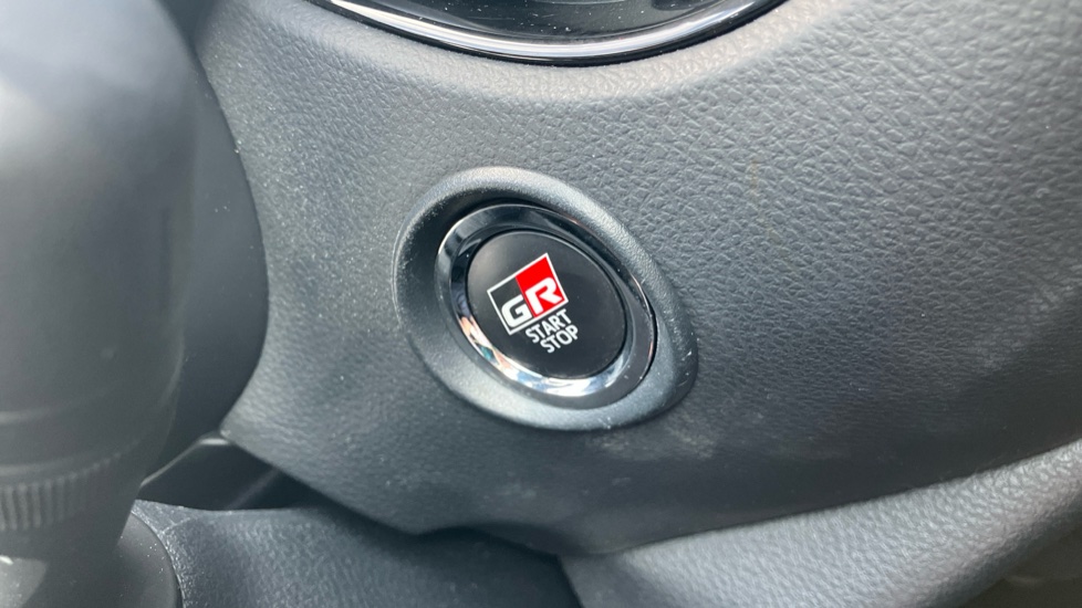 Toyota C-HR 2.0 Hybrid GR Sport 5dr CVT Hybrid Hatchback - Image 16