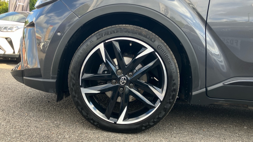 Toyota C-HR 2.0 Hybrid GR Sport 5dr CVT Hybrid Hatchback - Image 25