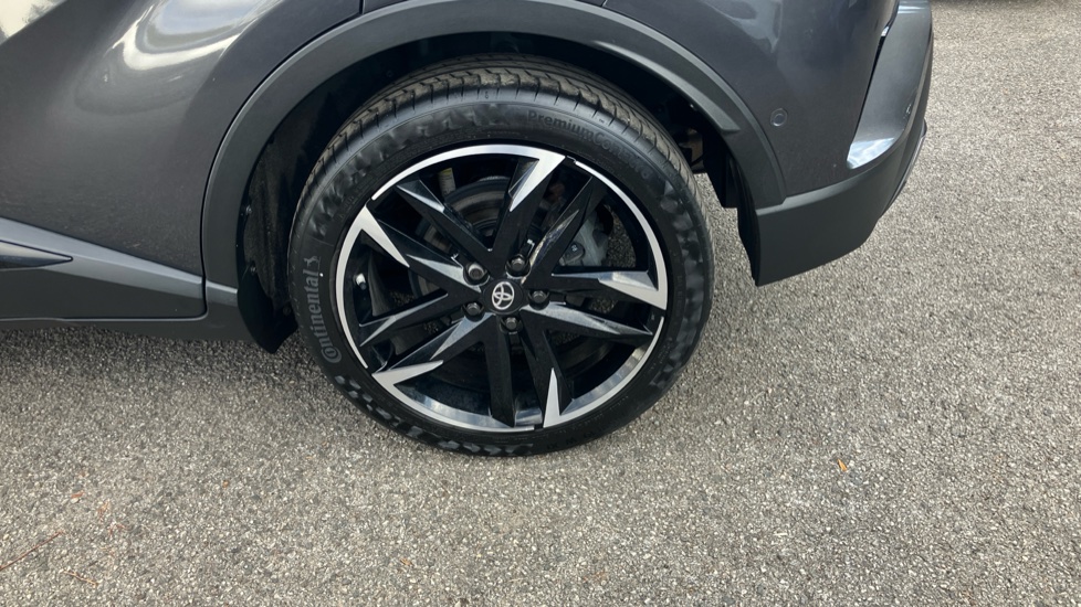 Toyota C-HR 2.0 Hybrid GR Sport 5dr CVT Hybrid Hatchback - Image 59