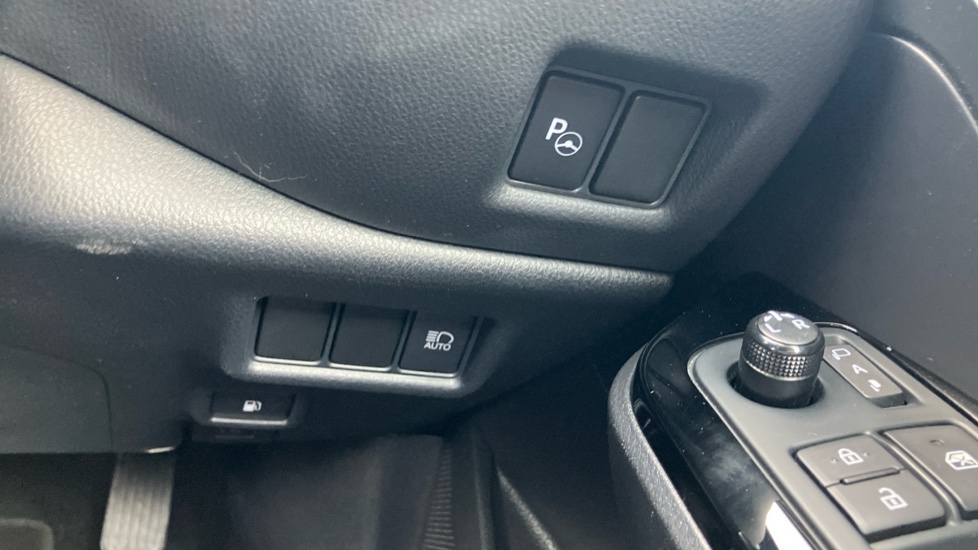 Toyota C-HR 2.0 Hybrid GR Sport 5dr CVT Hybrid Hatchback - Image 70