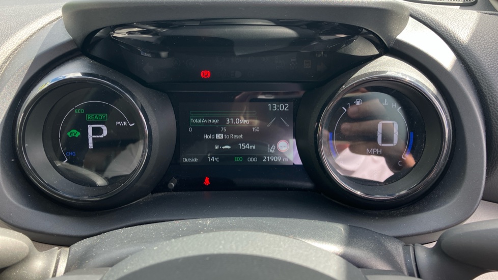 Toyota Yaris 1.5 Hybrid Excel 5dr CVT Hybrid Hatchback - Image 11