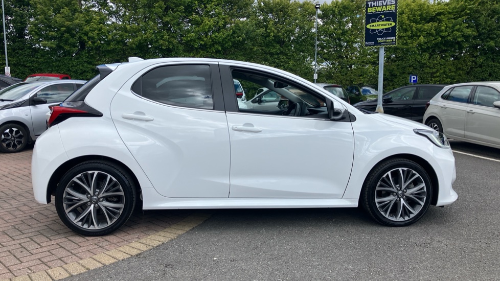 Toyota Yaris 1.5 Hybrid Excel 5dr CVT Hybrid Hatchback - Image 23