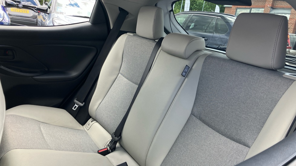Toyota Yaris 1.5 Hybrid Excel 5dr CVT Hybrid Hatchback - Image 43