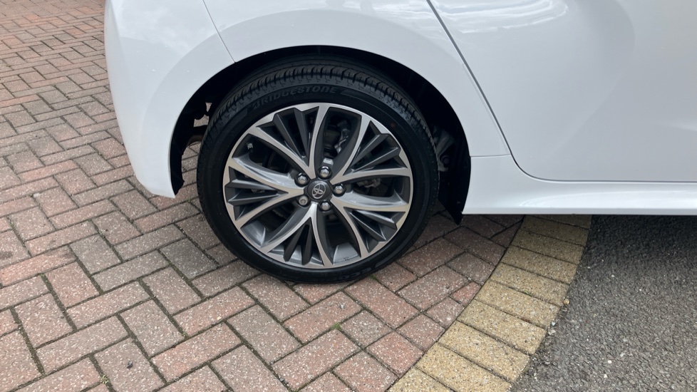 Toyota Yaris 1.5 Hybrid Excel 5dr CVT Hybrid Hatchback - Image 56