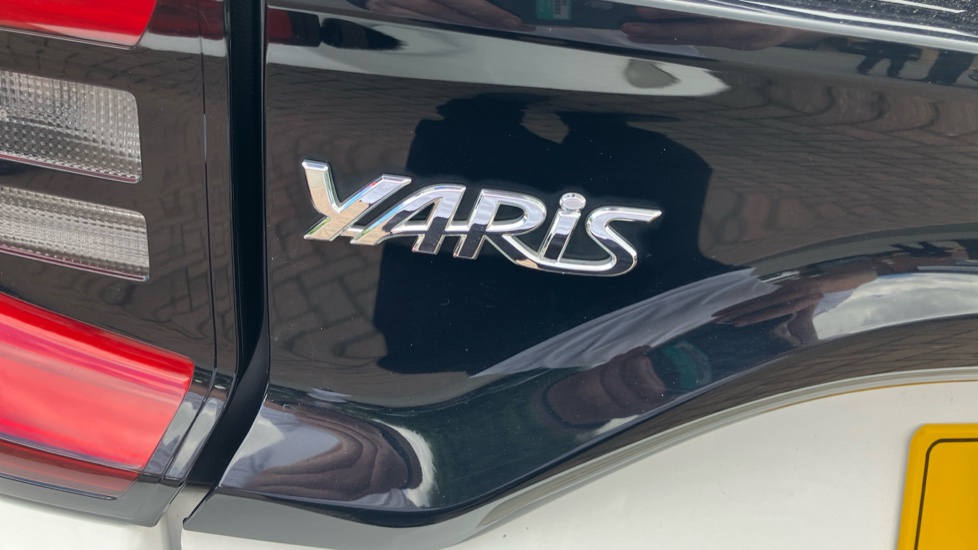 Toyota Yaris 1.5 Hybrid Excel 5dr CVT Hybrid Hatchback - Image 58