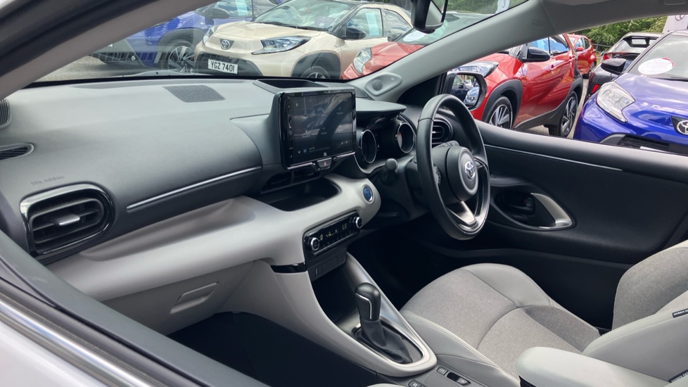 Toyota Yaris 1.5 Hybrid Excel 5dr CVT Hybrid Hatchback - Image 65