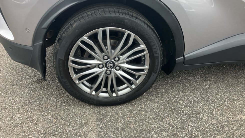 Toyota C-HR 1.8 Hybrid Excel 5dr CVT Hybrid Hatchback - Image 57