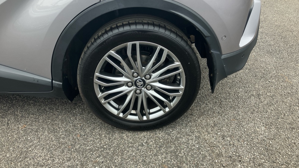 Toyota C-HR 1.8 Hybrid Excel 5dr CVT Hybrid Hatchback - Image 58