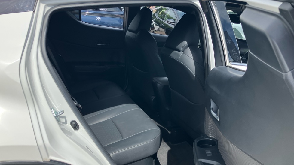 Toyota C-HR 1.8 Hybrid Excel 5dr CVT Hybrid Hatchback - Image 8