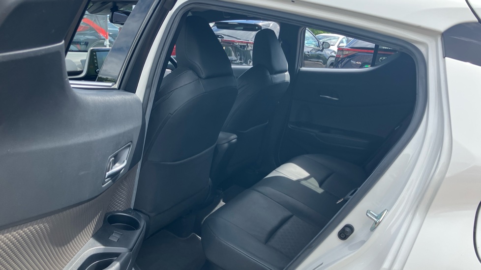 Toyota C-HR 1.8 Hybrid Excel 5dr CVT Hybrid Hatchback - Image 15