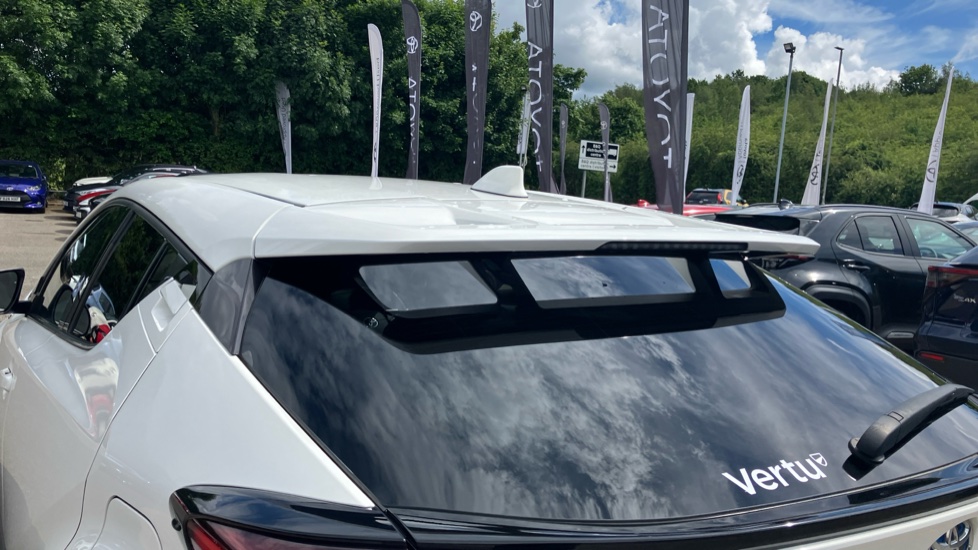 Toyota C-HR 1.8 Hybrid Excel 5dr CVT Hybrid Hatchback - Image 31