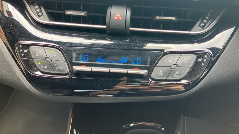 Toyota C-HR 1.8 Hybrid Excel 5dr CVT Hybrid Hatchback - Image 38