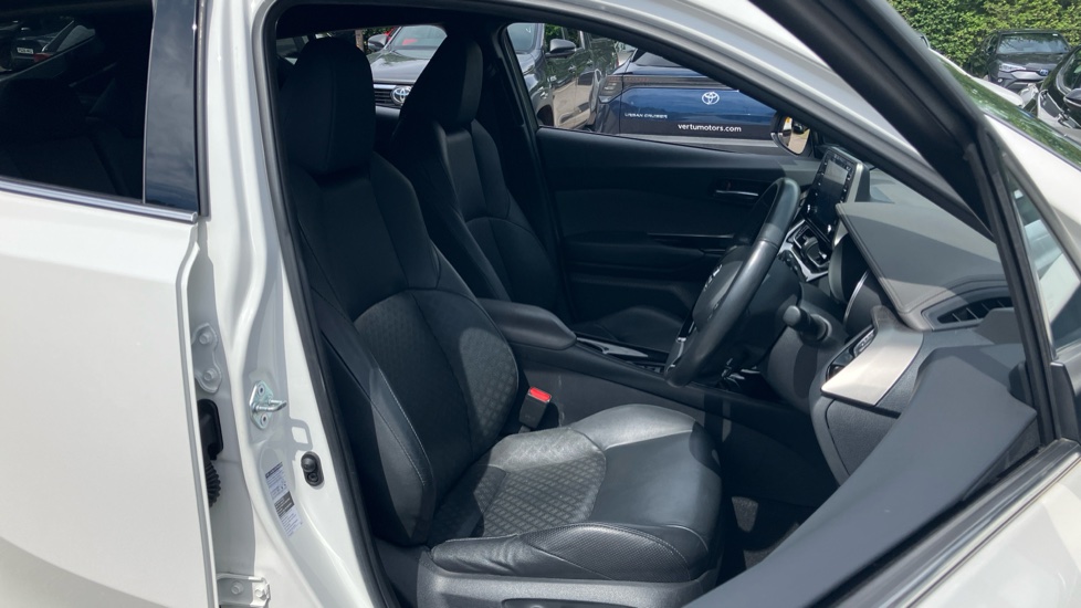 Toyota C-HR 1.8 Hybrid Excel 5dr CVT Hybrid Hatchback - Image 62