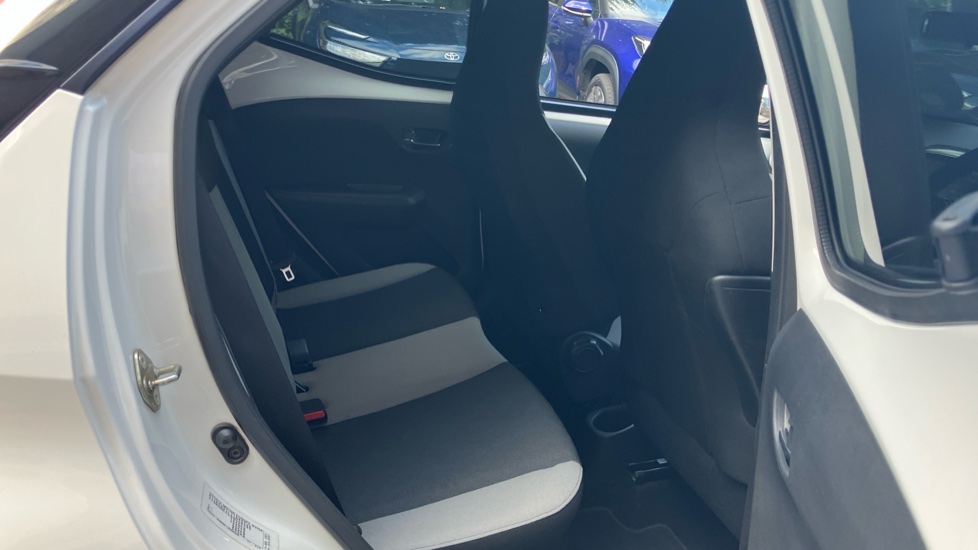 Toyota Aygo 1.0 VVT-i X-Press 5dr Petrol Hatchback - Image 8