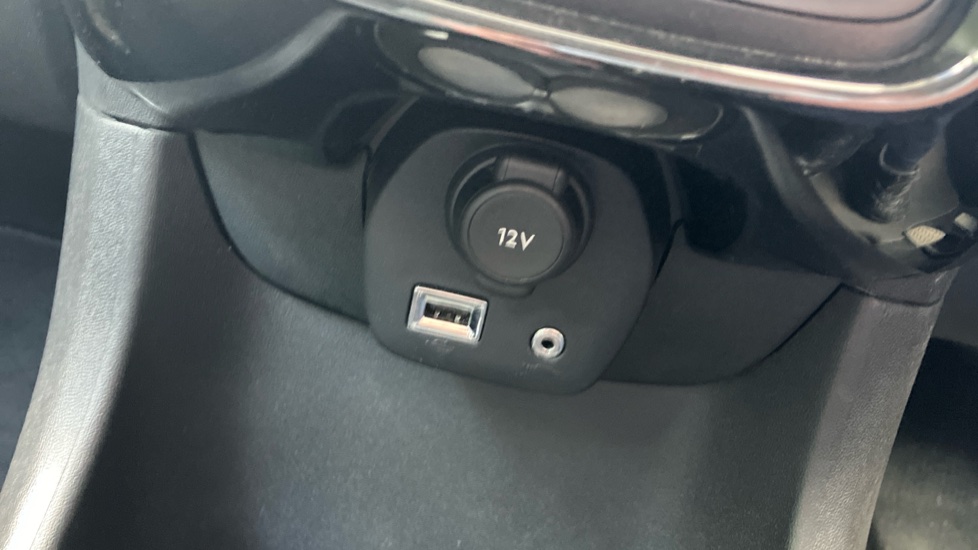 Toyota Aygo 1.0 VVT-i X-Press 5dr Petrol Hatchback - Image 39