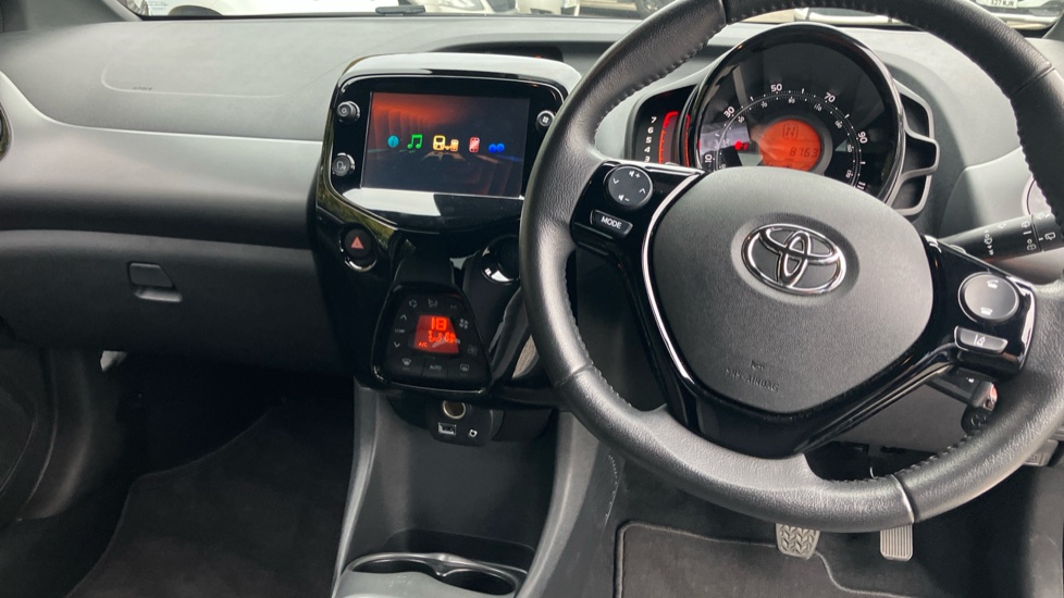 Toyota Aygo 1.0 VVT-i X-Trend TSS 5dr x-shift Petrol Hatchback - Image 6