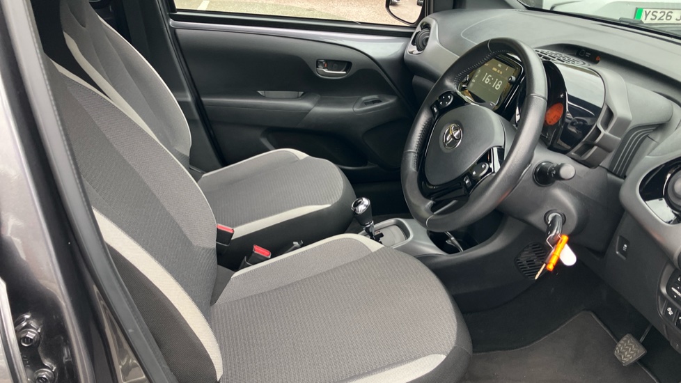 Toyota Aygo 1.0 VVT-i X-Trend TSS 5dr x-shift Petrol Hatchback - Image 12