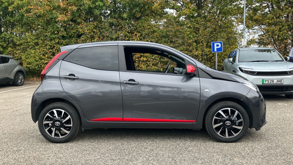 Toyota Aygo 1.0 VVT-i X-Trend TSS 5dr x-shift Petrol Hatchback - Image 23