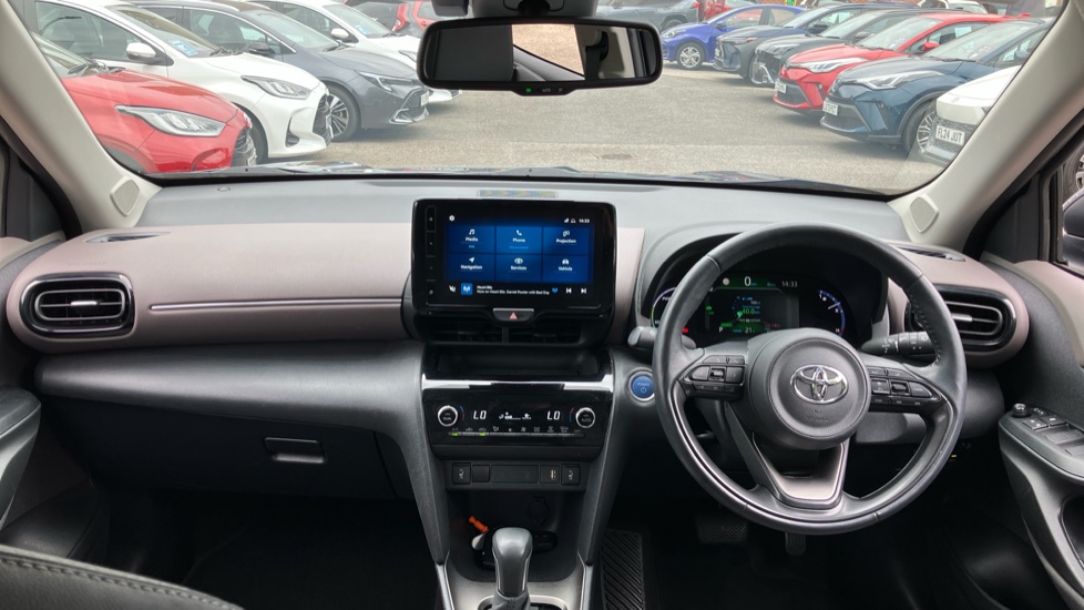 Toyota Yaris Cross 1.5 Hybrid Excel 5dr CVT Hybrid Estate - Image 6
