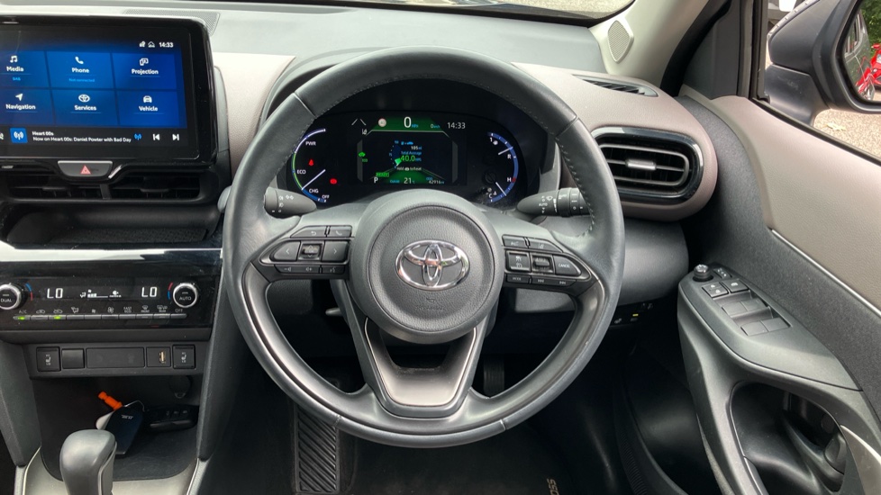 Toyota Yaris Cross 1.5 Hybrid Excel 5dr CVT Hybrid Estate - Image 7