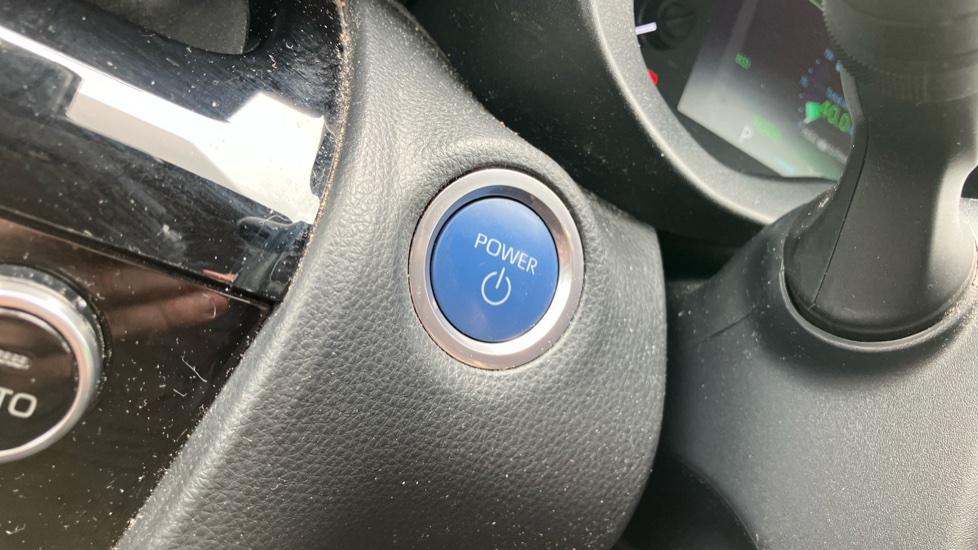 Toyota Yaris Cross 1.5 Hybrid Excel 5dr CVT Hybrid Estate - Image 16