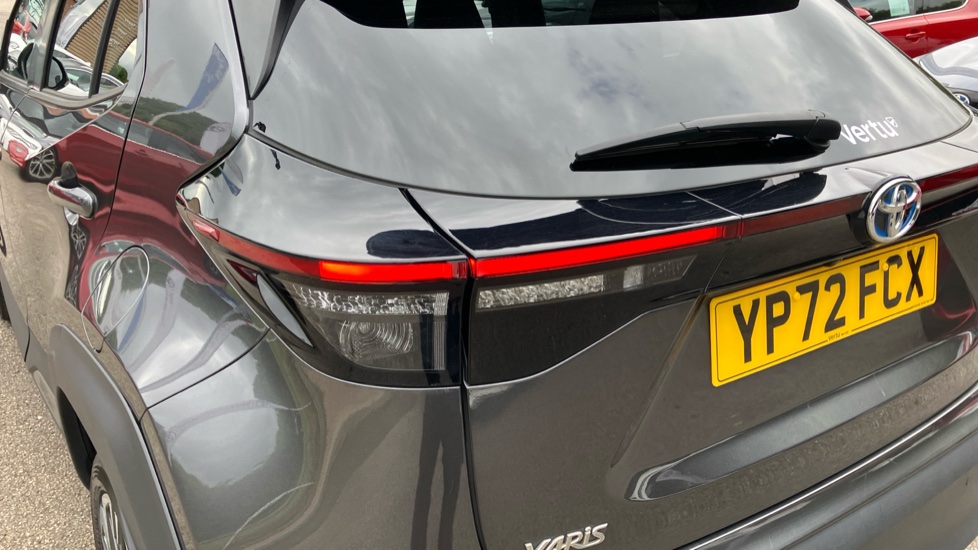 Toyota Yaris Cross 1.5 Hybrid Excel 5dr CVT Hybrid Estate - Image 21