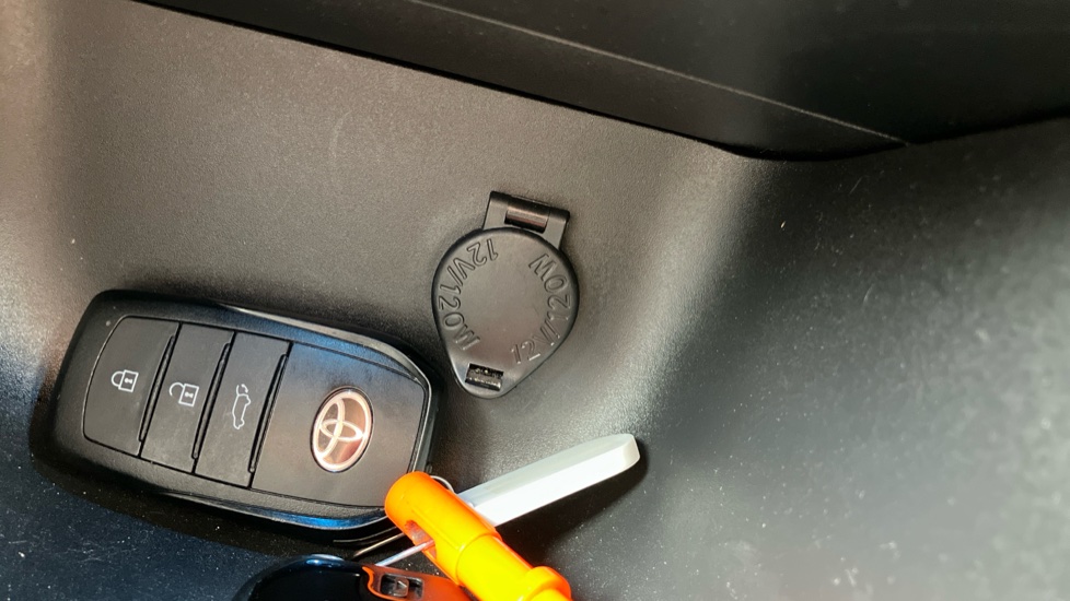 Toyota Yaris Cross 1.5 Hybrid Excel 5dr CVT Hybrid Estate - Image 40