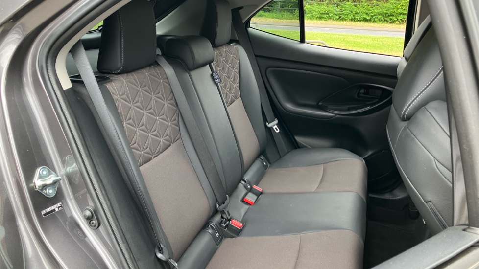 Toyota Yaris Cross 1.5 Hybrid Excel 5dr CVT Hybrid Estate - Image 63