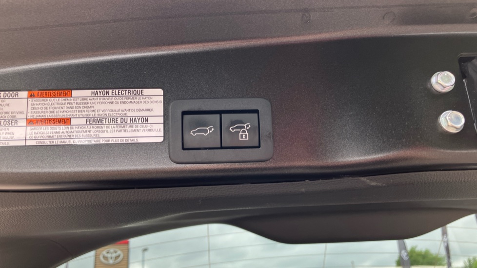 Toyota Yaris Cross 1.5 Hybrid Excel 5dr CVT Hybrid Estate - Image 67