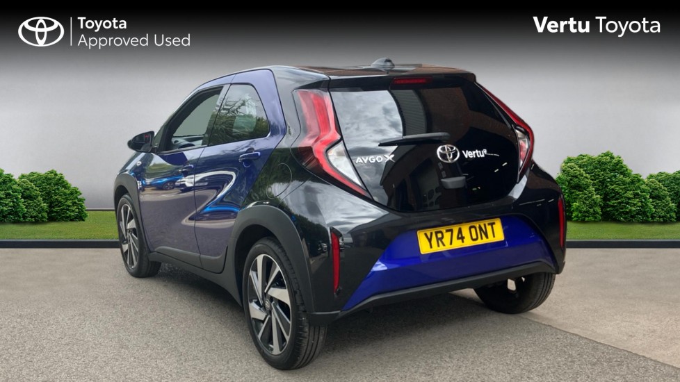 Toyota Aygo X 1.0 VVT-i Edge 5dr Petrol Hatchback - Image 4